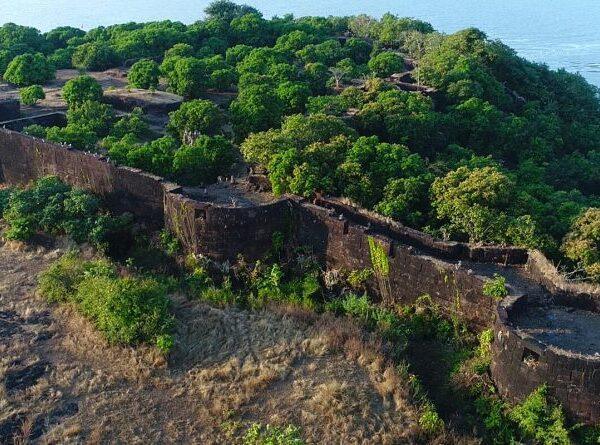 Gopalgad / Anjanvel Fort