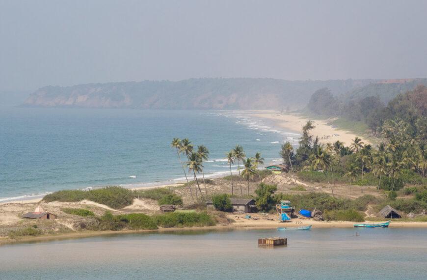 Shiroda Velagar Beach